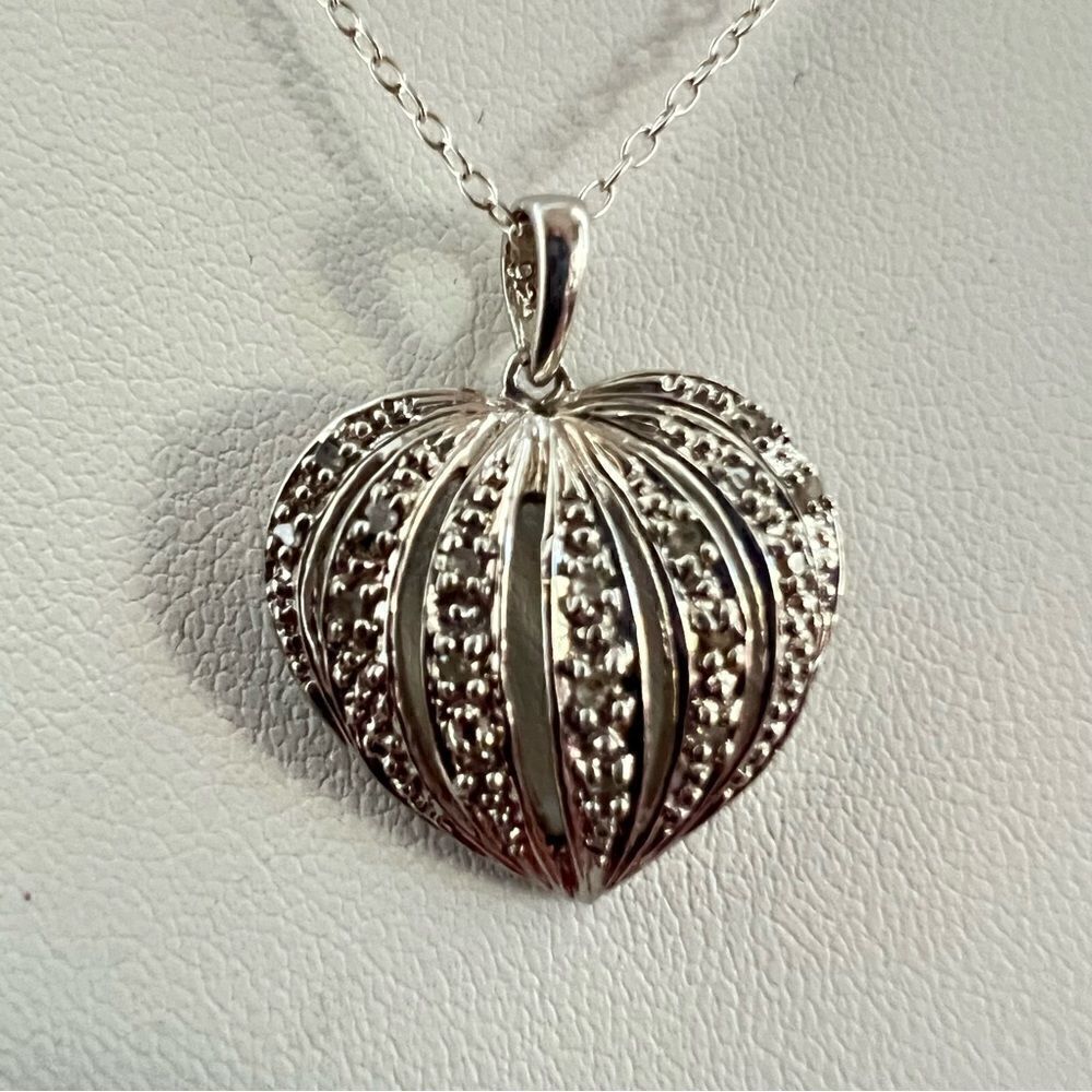 Sterling Silver and Diamond Sliced Heart Necklace Signed HOU - Picture 6 of 9